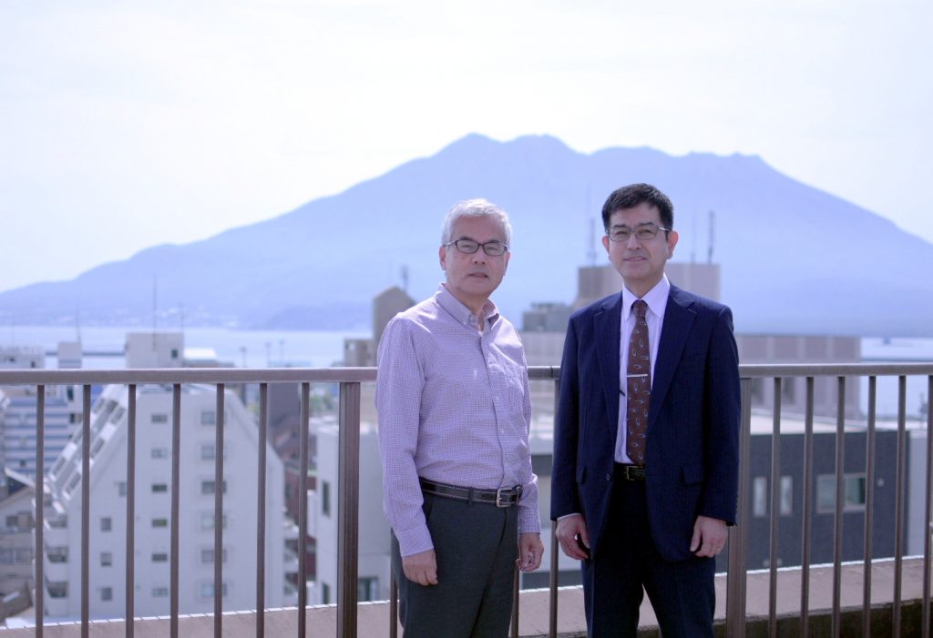 会長と代表